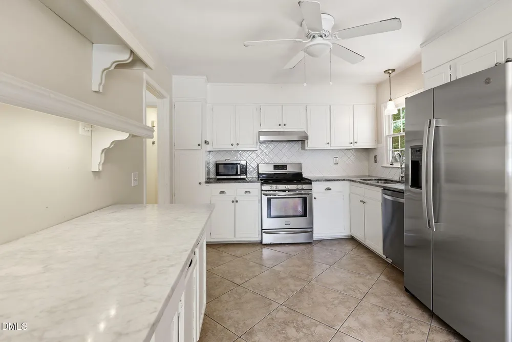5940 Wintergreen Dr, Raleigh, NC 27609
