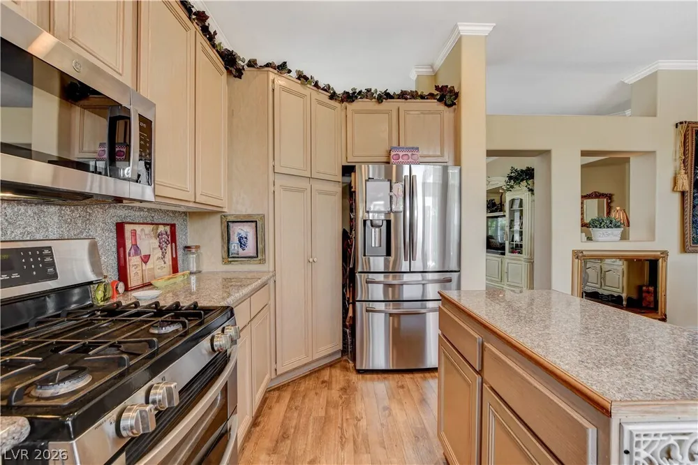 9224 Sunnyfield Dr, Las Vegas, NV 89134