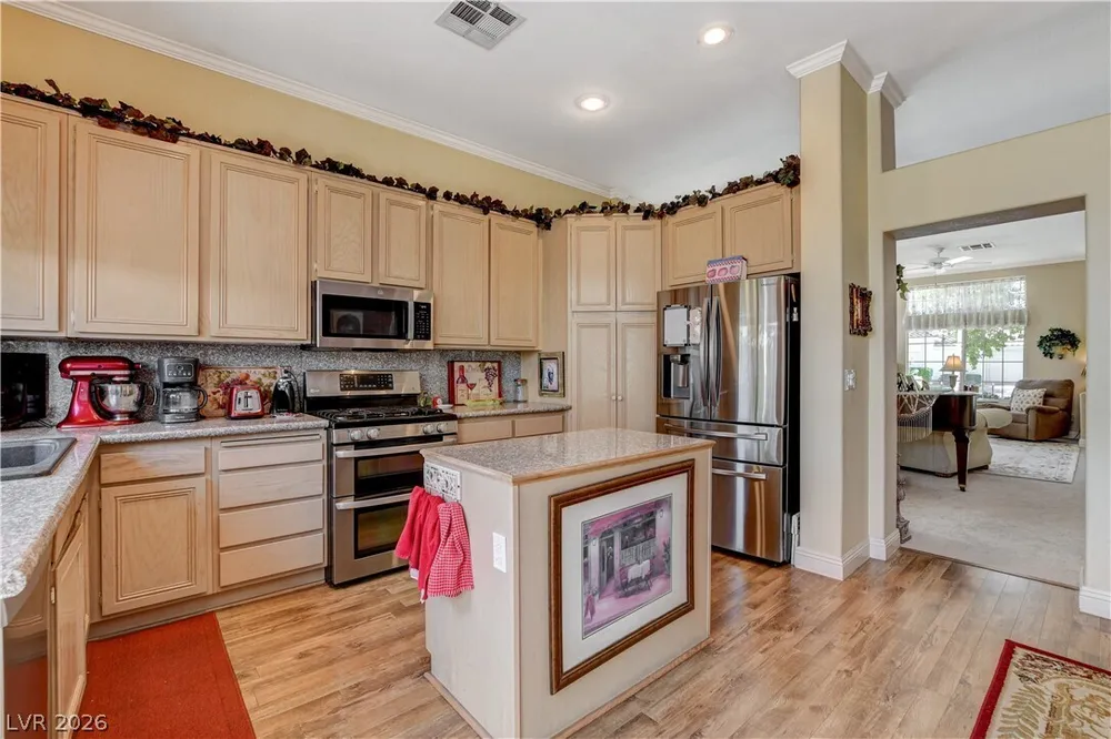 9224 Sunnyfield Dr, Las Vegas, NV 89134