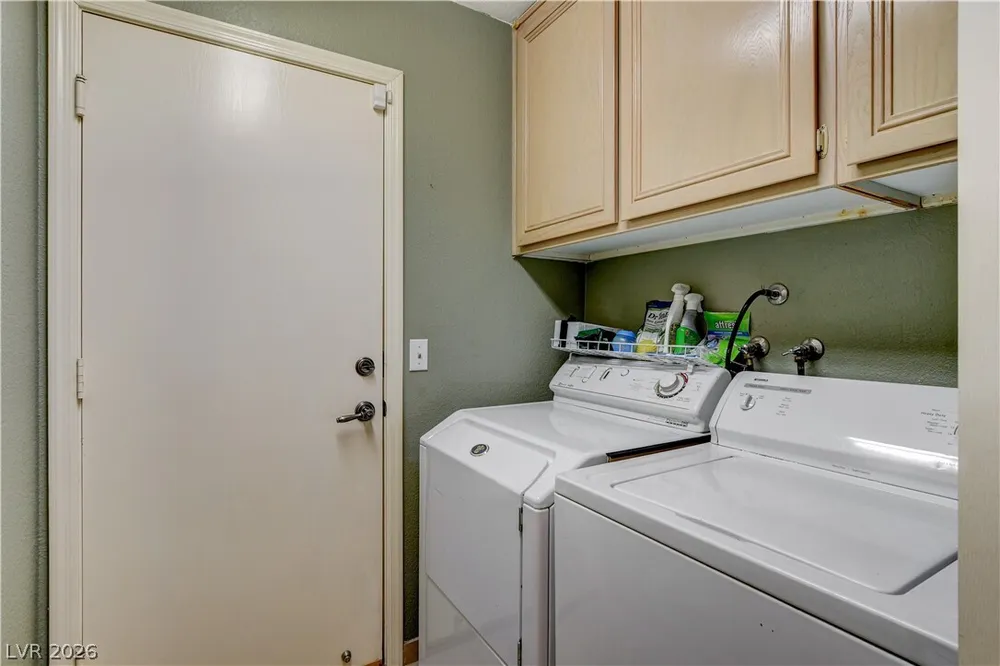 9224 Sunnyfield Dr, Las Vegas, NV 89134