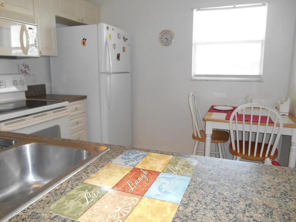 2615 NE 1st Ct, Boynton Beach, FL 33435