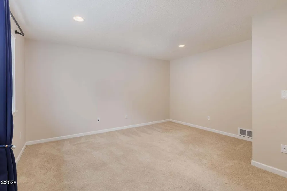 1325 SW Chad Dr, Waldport, OR 97394