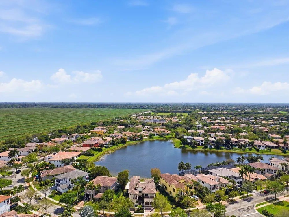 9460 Eden Manor, Parkland, FL 33076
