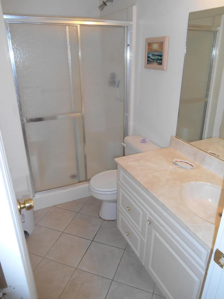 2615 NE 1st Ct, Boynton Beach, FL 33435
