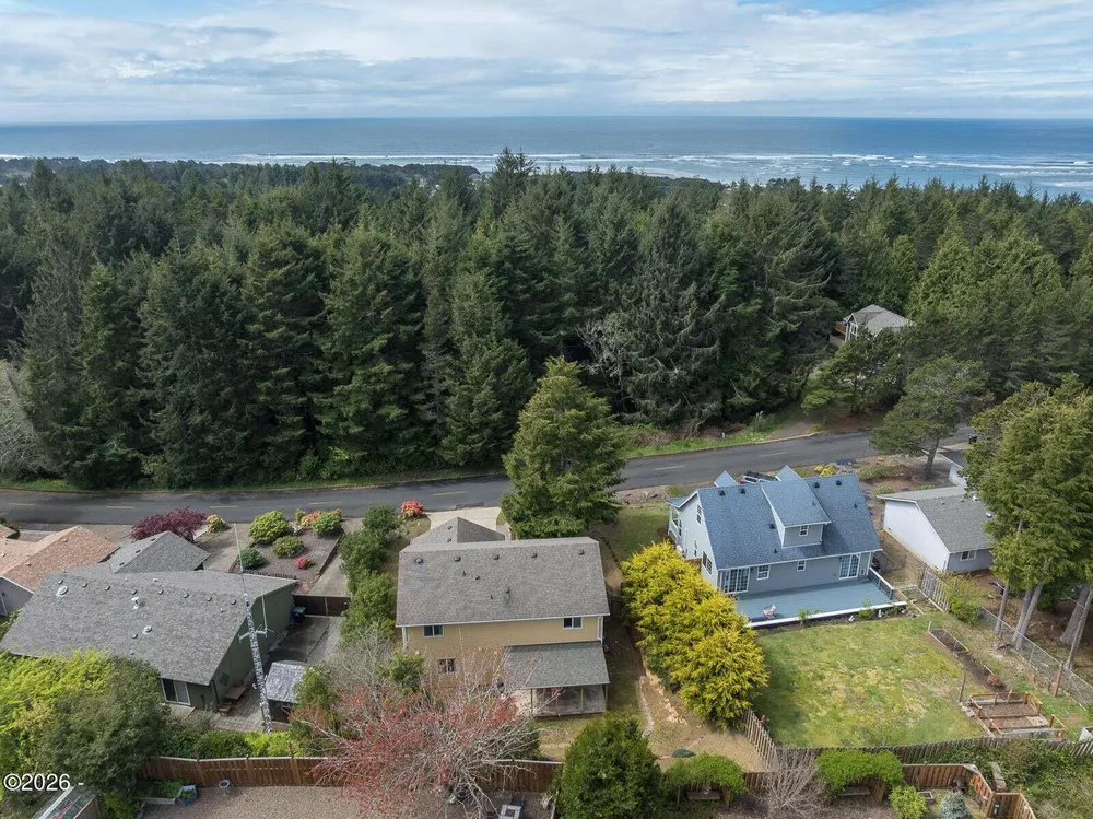 1325 SW Chad Dr, Waldport, OR 97394