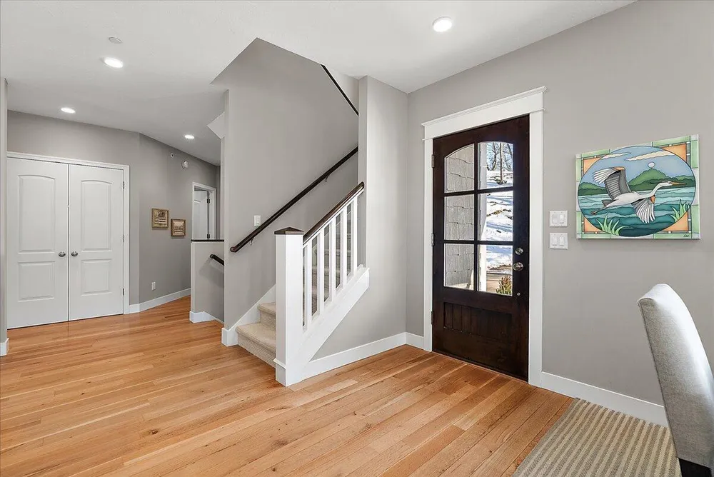 690 Dunegrass Circle Dr, Saugatuck, MI 49453