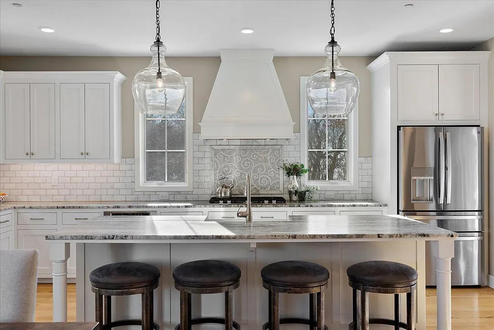 690 Dunegrass Circle Dr, Saugatuck, MI 49453