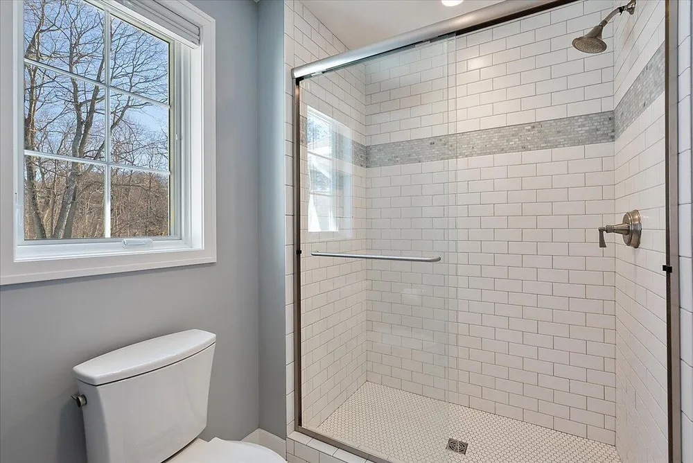 690 Dunegrass Circle Dr, Saugatuck, MI 49453