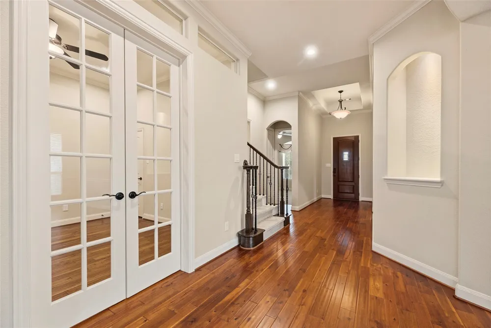 5811 Green Meadows Ln, Katy, TX 77493