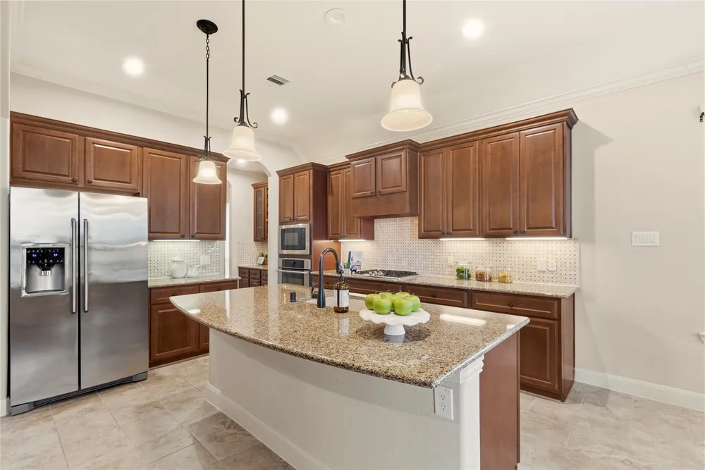 5811 Green Meadows Ln, Katy, TX 77493