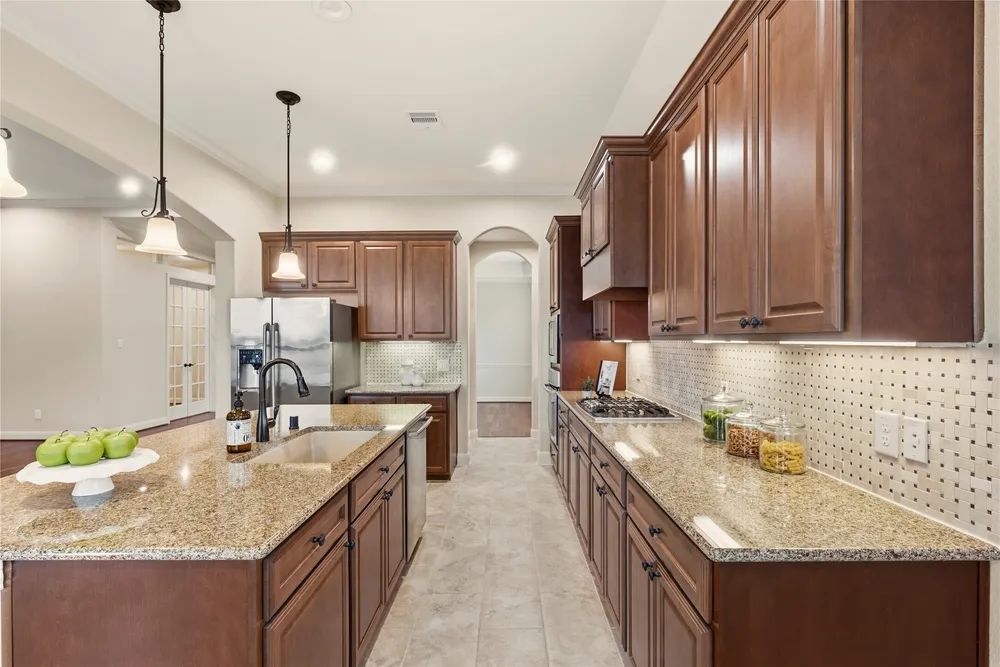 5811 Green Meadows Ln, Katy, TX 77493