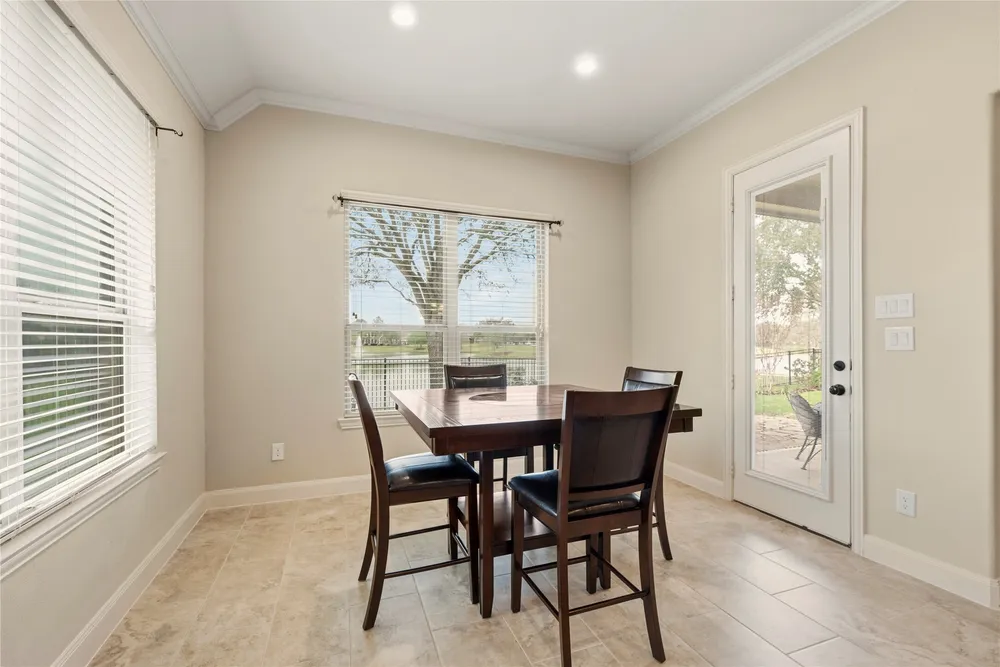 5811 Green Meadows Ln, Katy, TX 77493