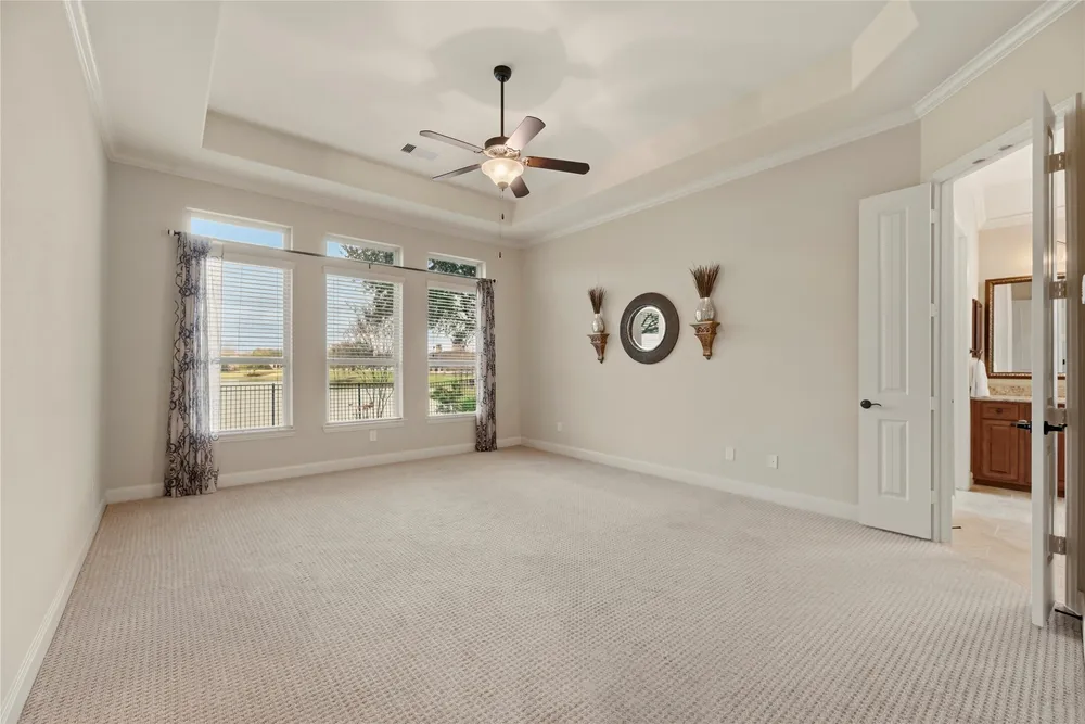 5811 Green Meadows Ln, Katy, TX 77493