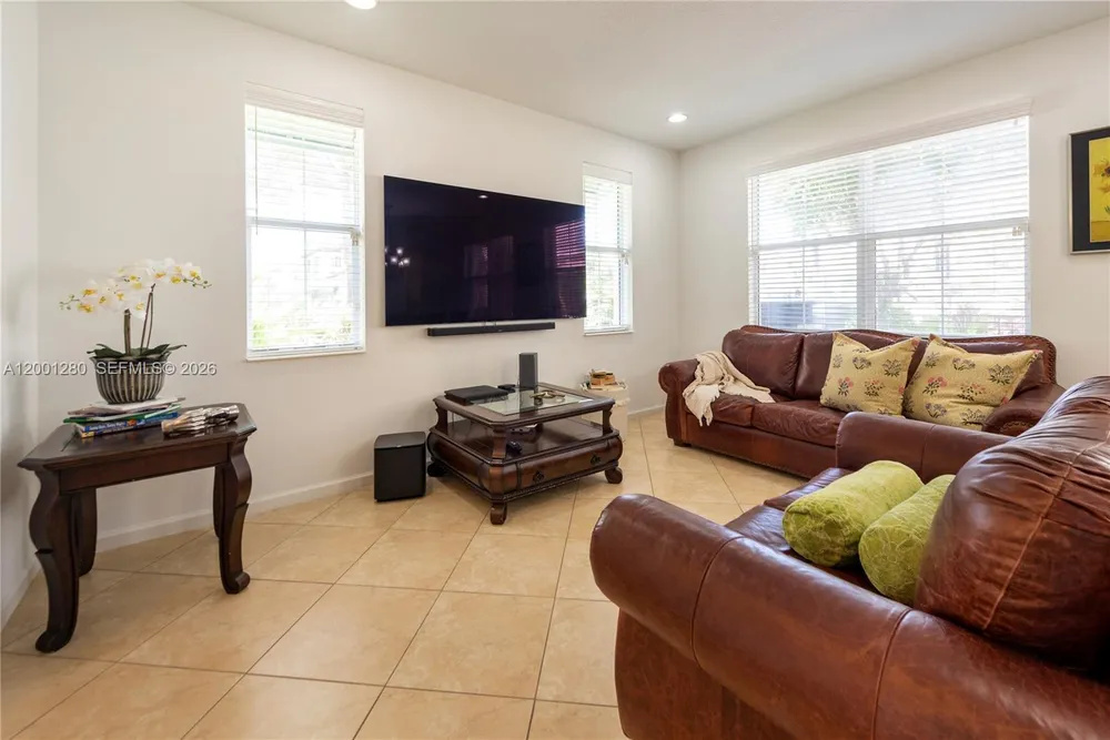 3301 NW 125th Ave, Sunrise, FL 33323