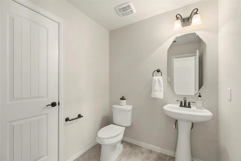 5811 Green Meadows Ln, Katy, TX 77493