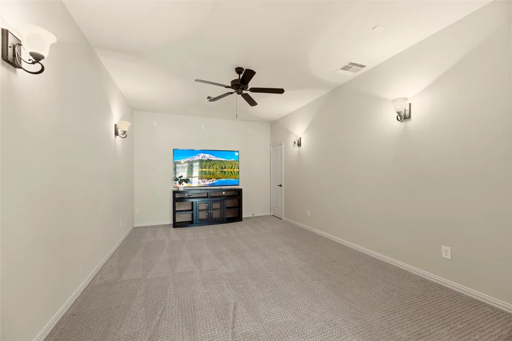 5811 Green Meadows Ln, Katy, TX 77493
