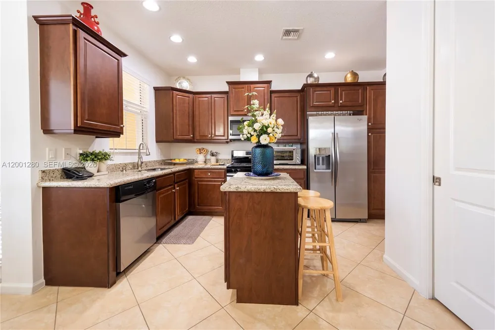3301 NW 125th Ave, Sunrise, FL 33323