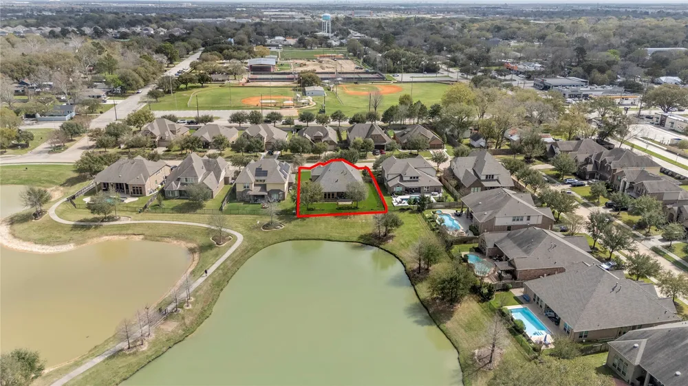5811 Green Meadows Ln, Katy, TX 77493