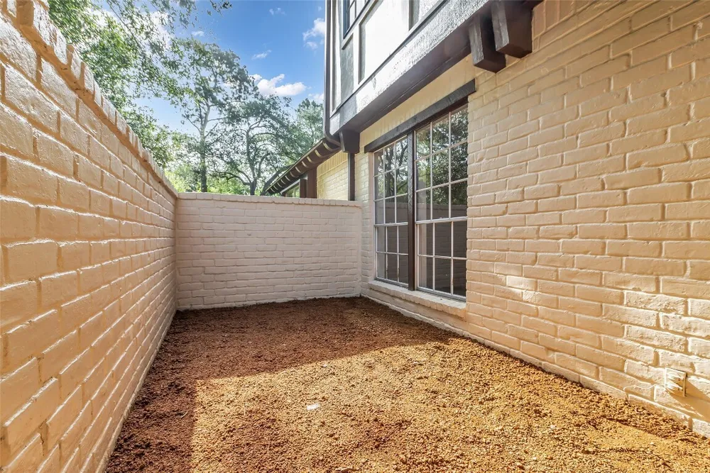 6415 Bayonne Dr, Spring, TX 77389