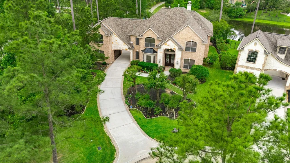 3 Mosaic Point Pl, Spring, TX 77389