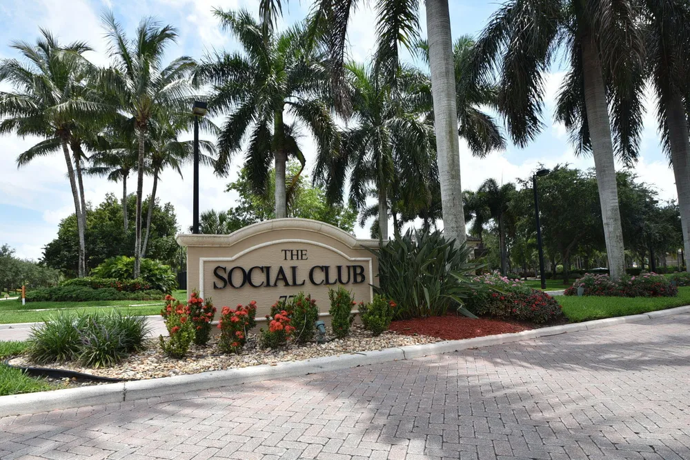 8198 Azure Coast Blvd, Lake Worth, FL 33467