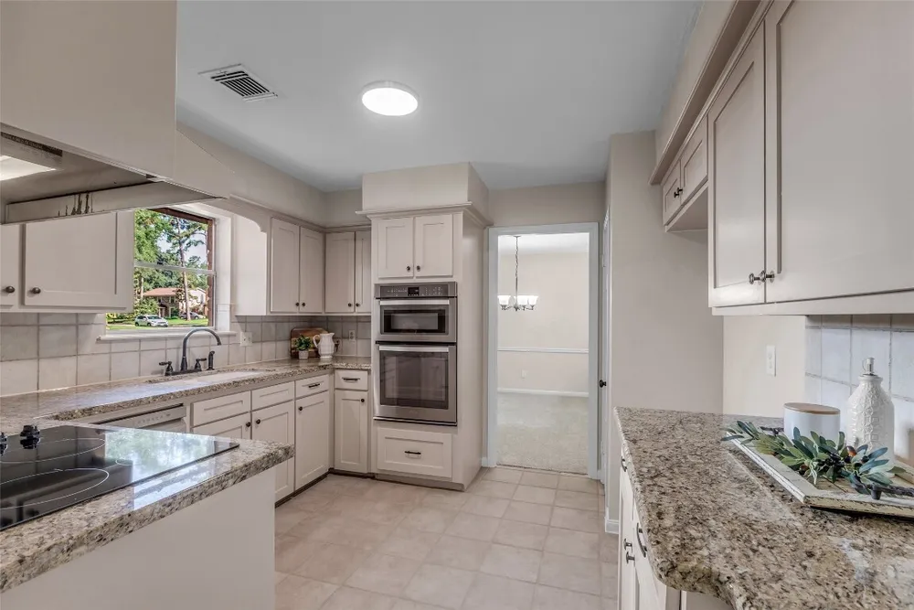 6415 Bayonne Dr, Spring, TX 77389
