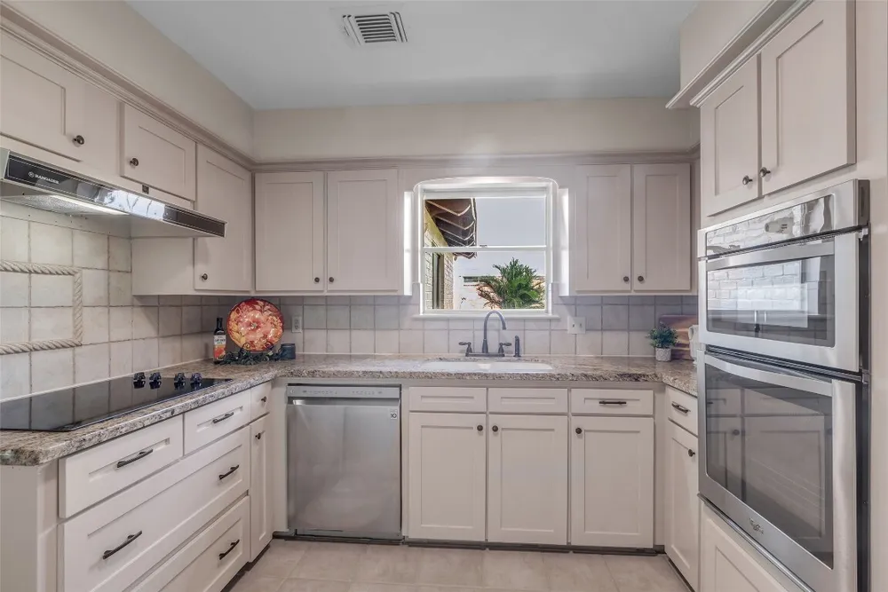 6415 Bayonne Dr, Spring, TX 77389