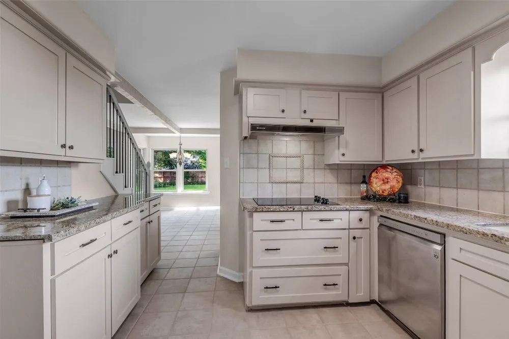 6415 Bayonne Dr, Spring, TX 77389