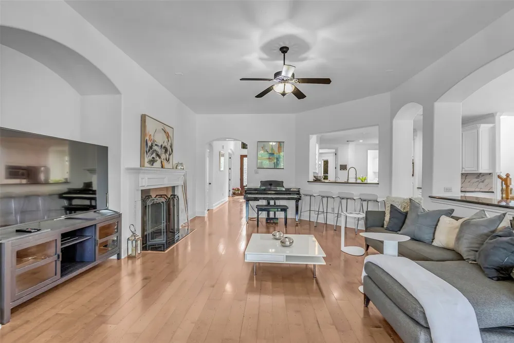 3 Mosaic Point Pl, Spring, TX 77389