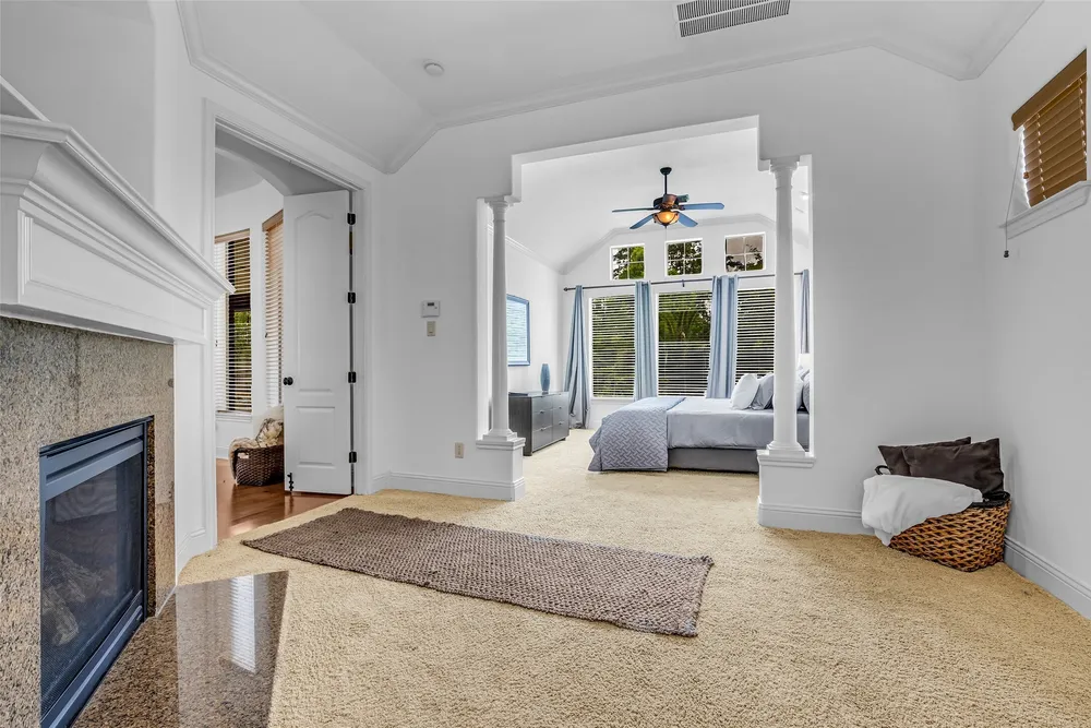3 Mosaic Point Pl, Spring, TX 77389