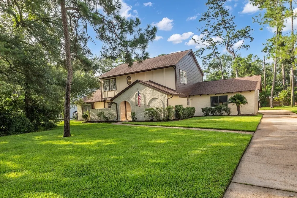 6415 Bayonne Dr, Spring, TX 77389