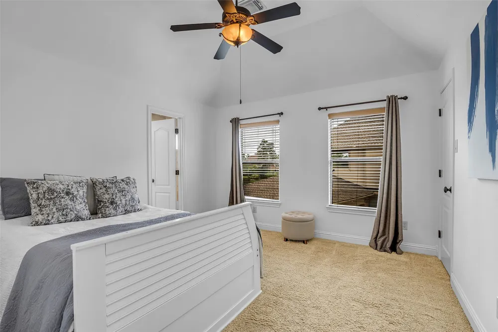 3 Mosaic Point Pl, Spring, TX 77389