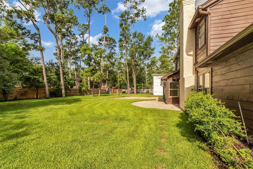 6415 Bayonne Dr, Spring, TX 77389