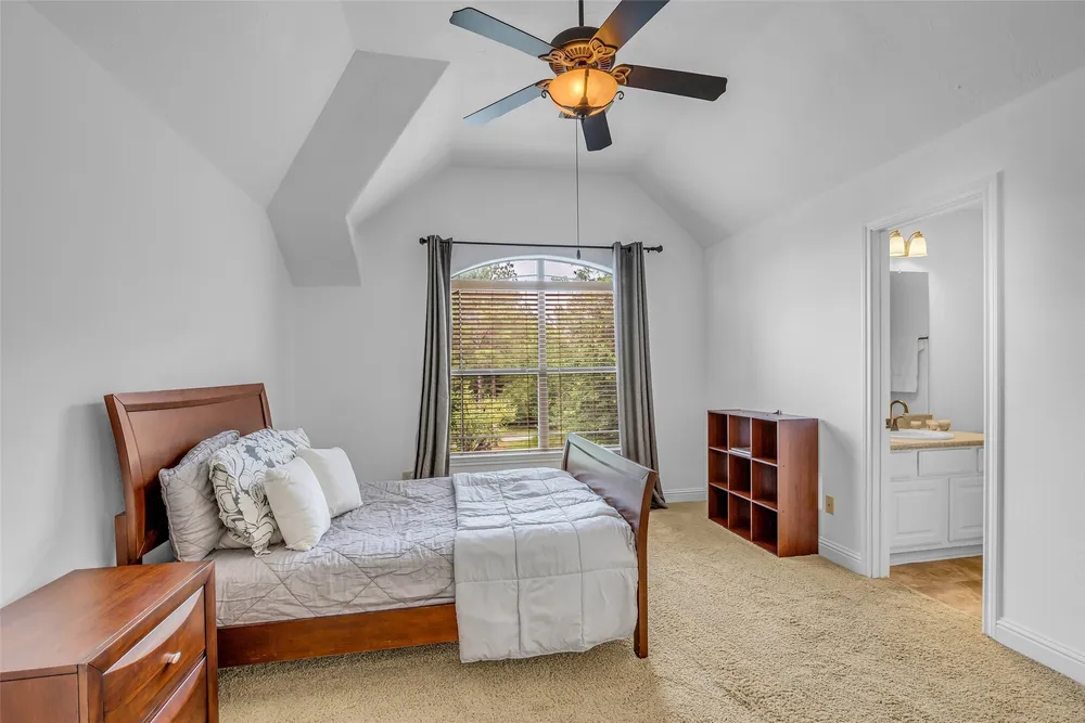 3 Mosaic Point Pl, Spring, TX 77389