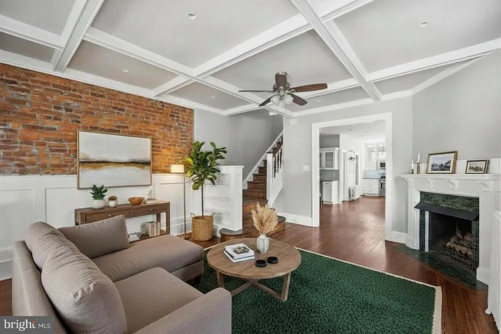 5930 Pulaski Ave, Philadelphia, PA 19144