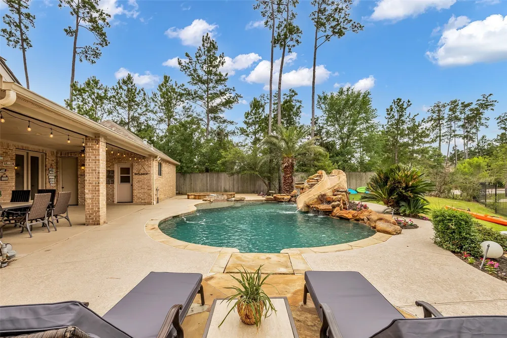3 Mosaic Point Pl, Spring, TX 77389