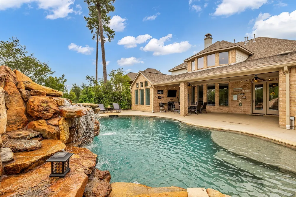 3 Mosaic Point Pl, Spring, TX 77389