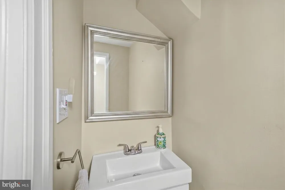 5930 Pulaski Ave, Philadelphia, PA 19144