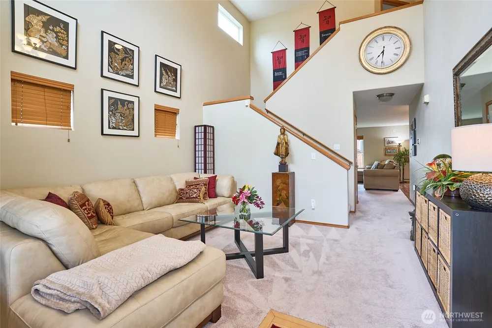 16637 SE 261st St, Covington, WA 98042
