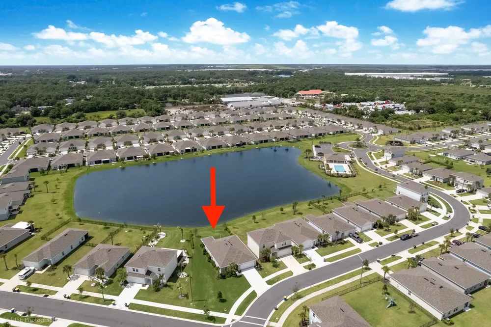 423 Acai Ln, Fort Pierce, FL 34981