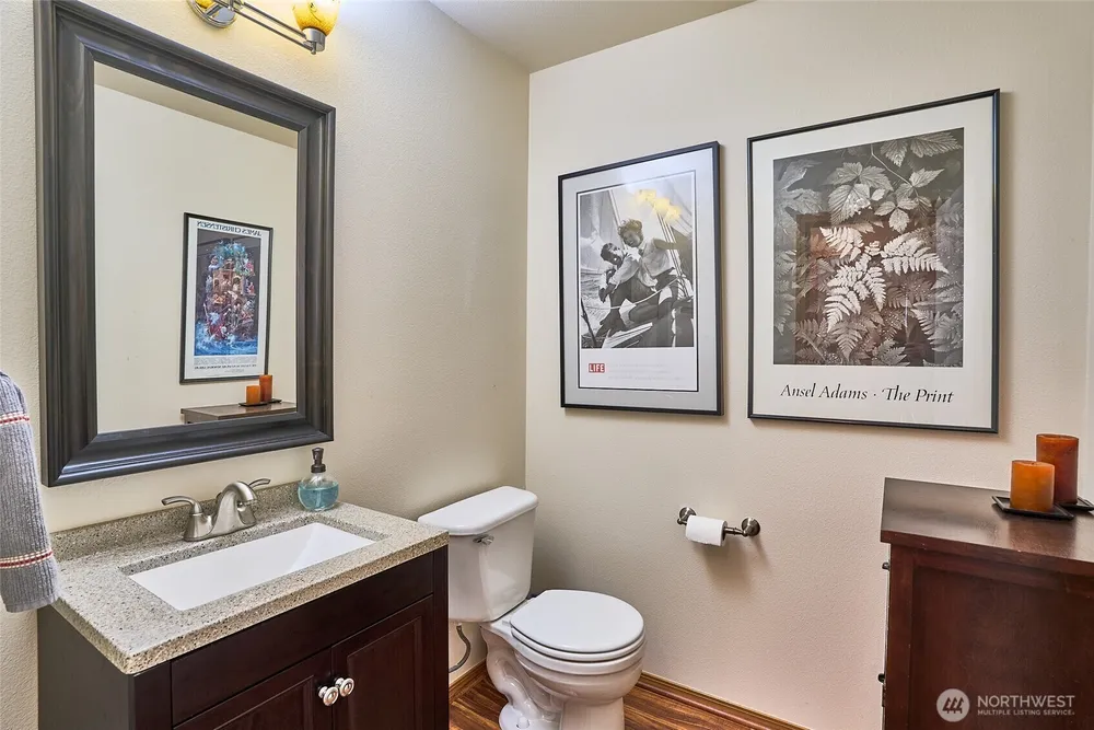 16637 SE 261st St, Covington, WA 98042