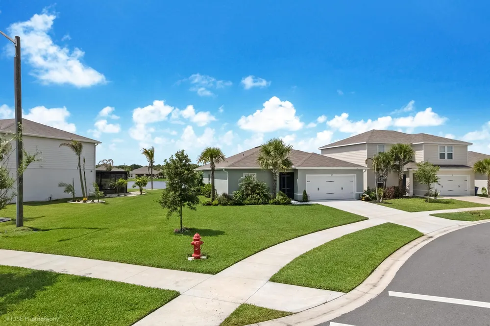 423 Acai Ln, Fort Pierce, FL 34981