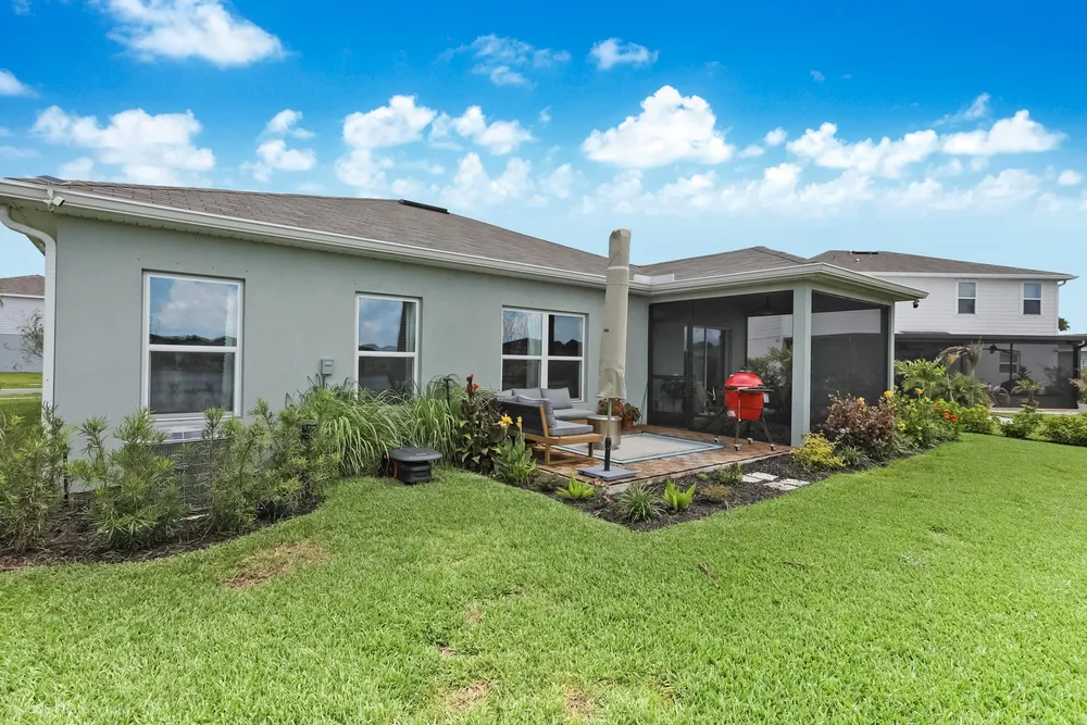 423 Acai Ln, Fort Pierce, FL 34981