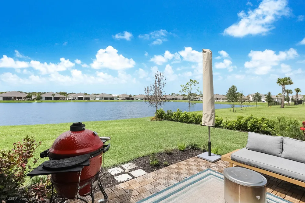 423 Acai Ln, Fort Pierce, FL 34981