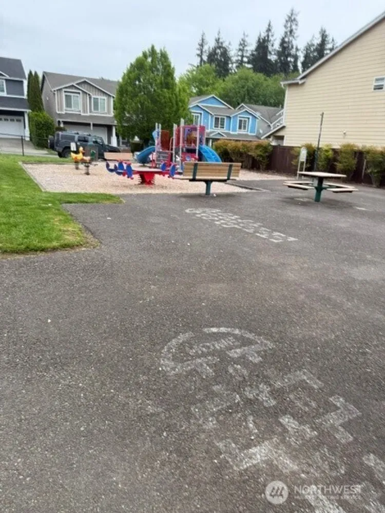 16637 SE 261st St, Covington, WA 98042