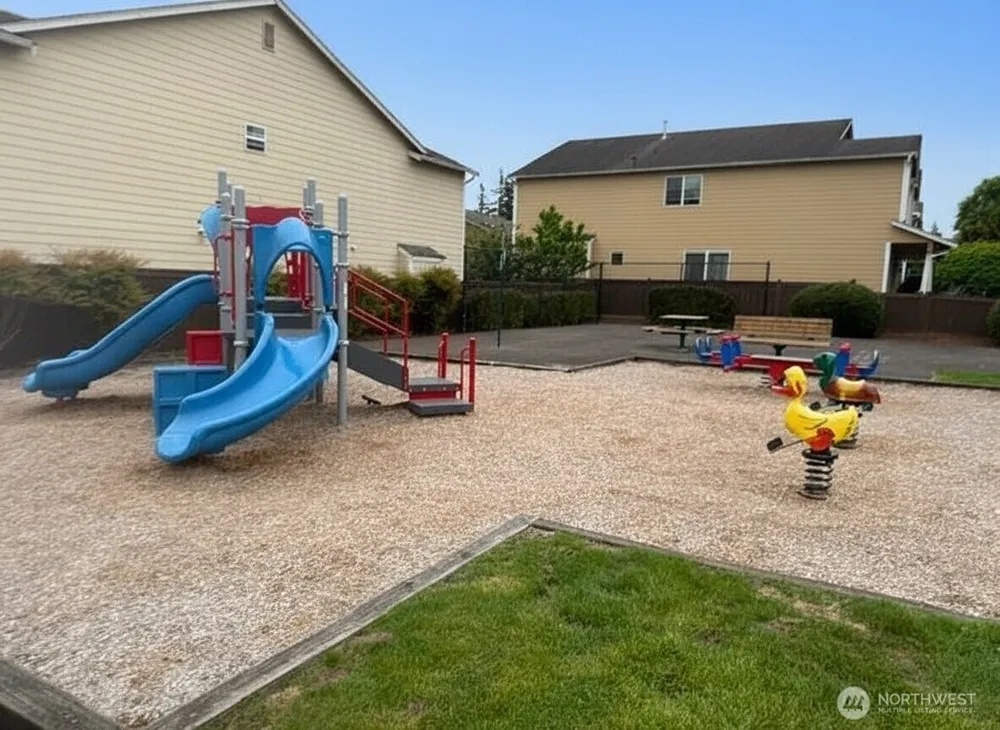 16637 SE 261st St, Covington, WA 98042