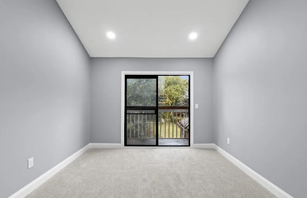 7125 Sportsmans Dr, North Lauderdale, FL 33068