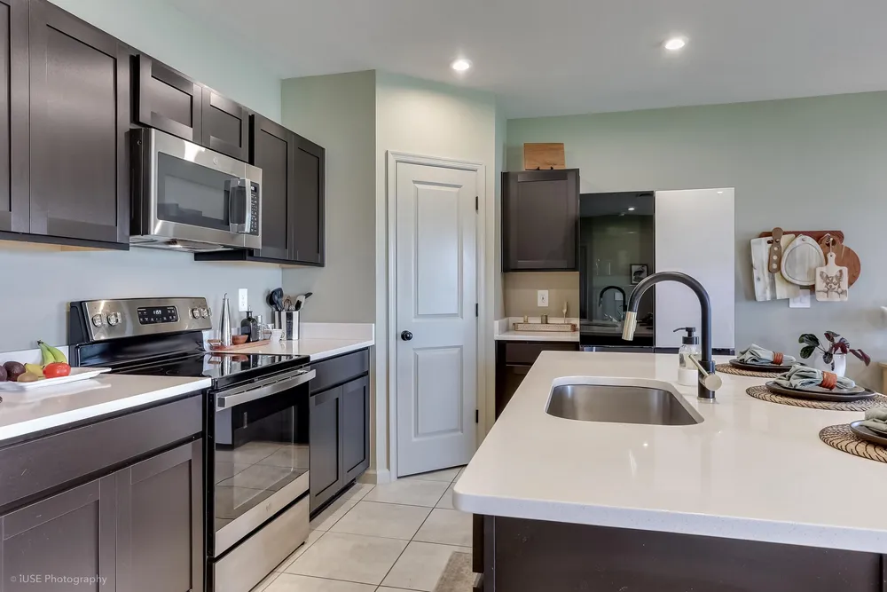 423 Acai Ln, Fort Pierce, FL 34981