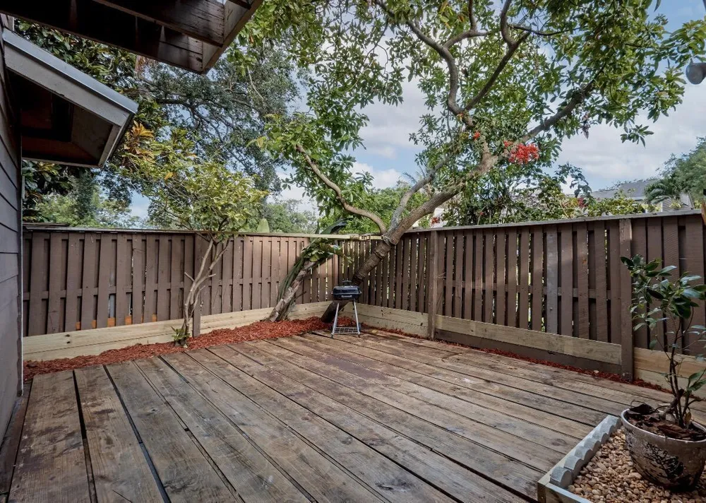 7125 Sportsmans Dr, North Lauderdale, FL 33068