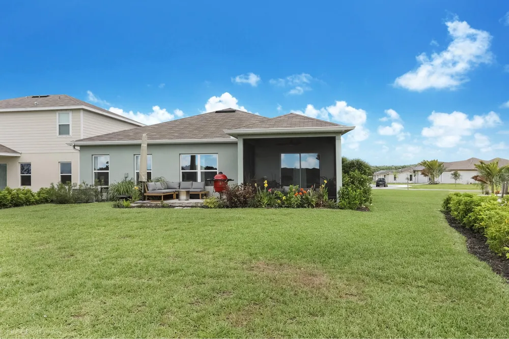 423 Acai Ln, Fort Pierce, FL 34981